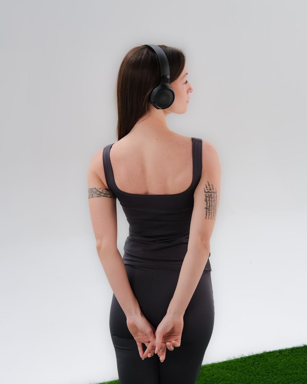 Active Scoop Neck Tank