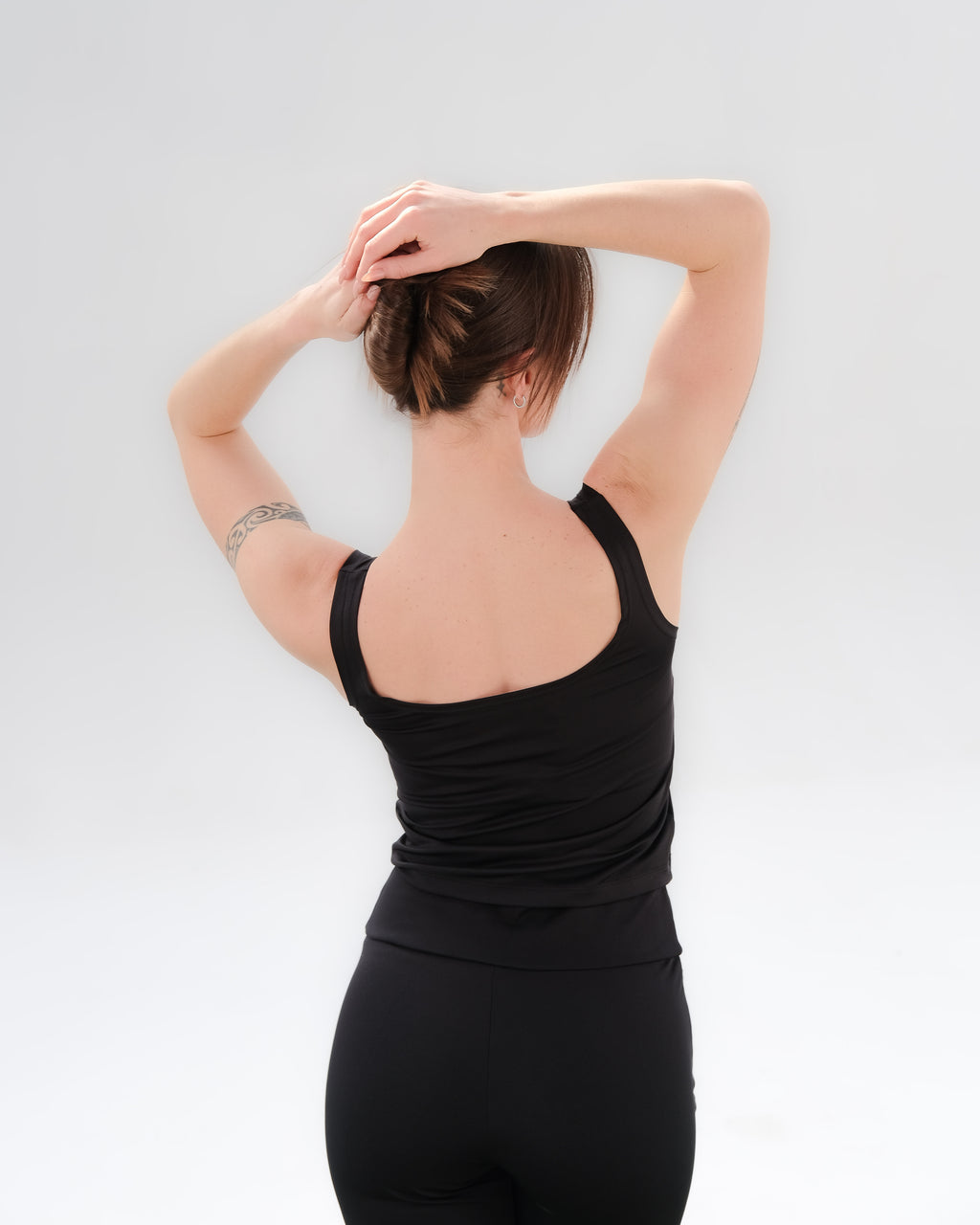 Active Scoop Neck Tank