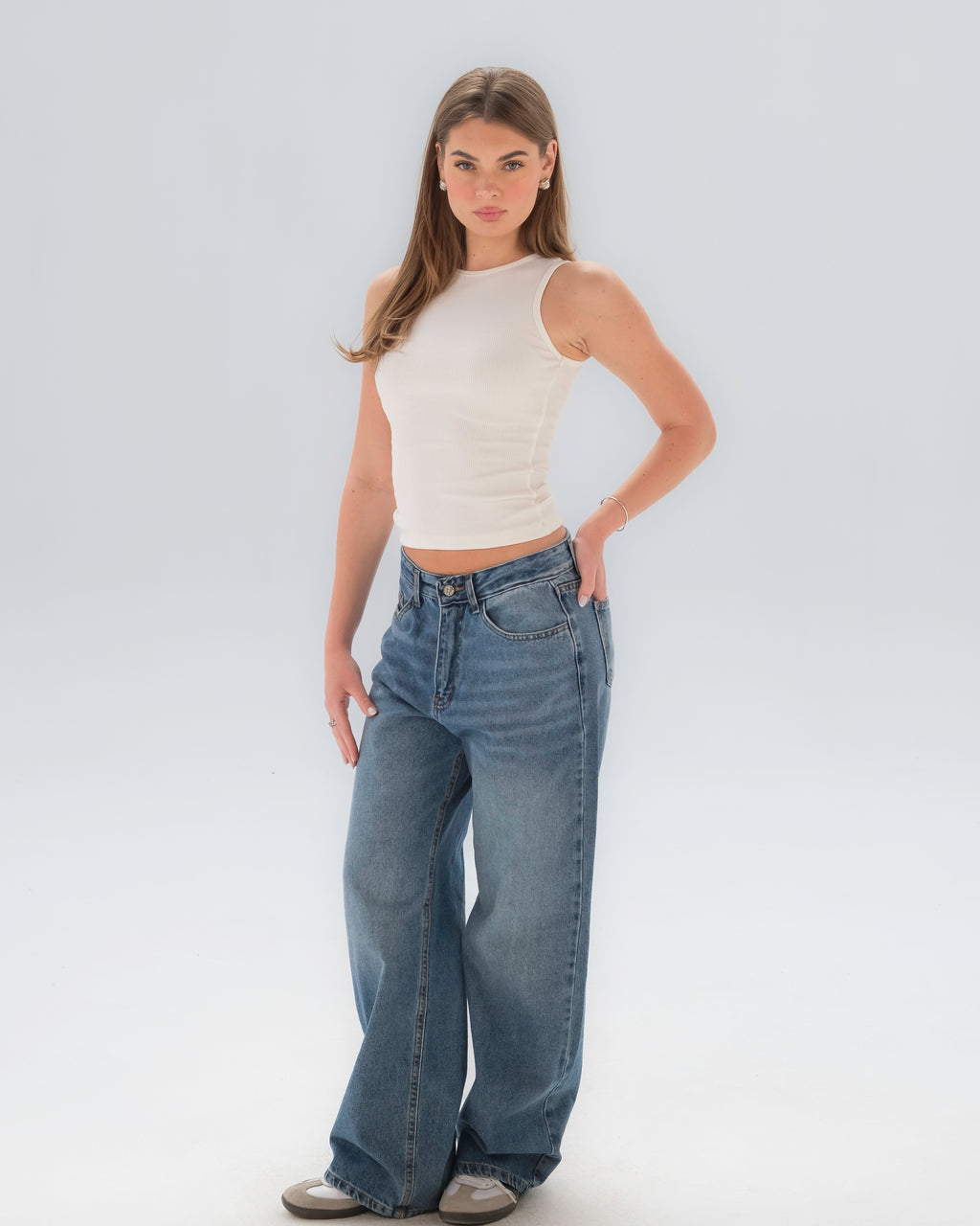 Ribbed Sleeveless Fitted Top