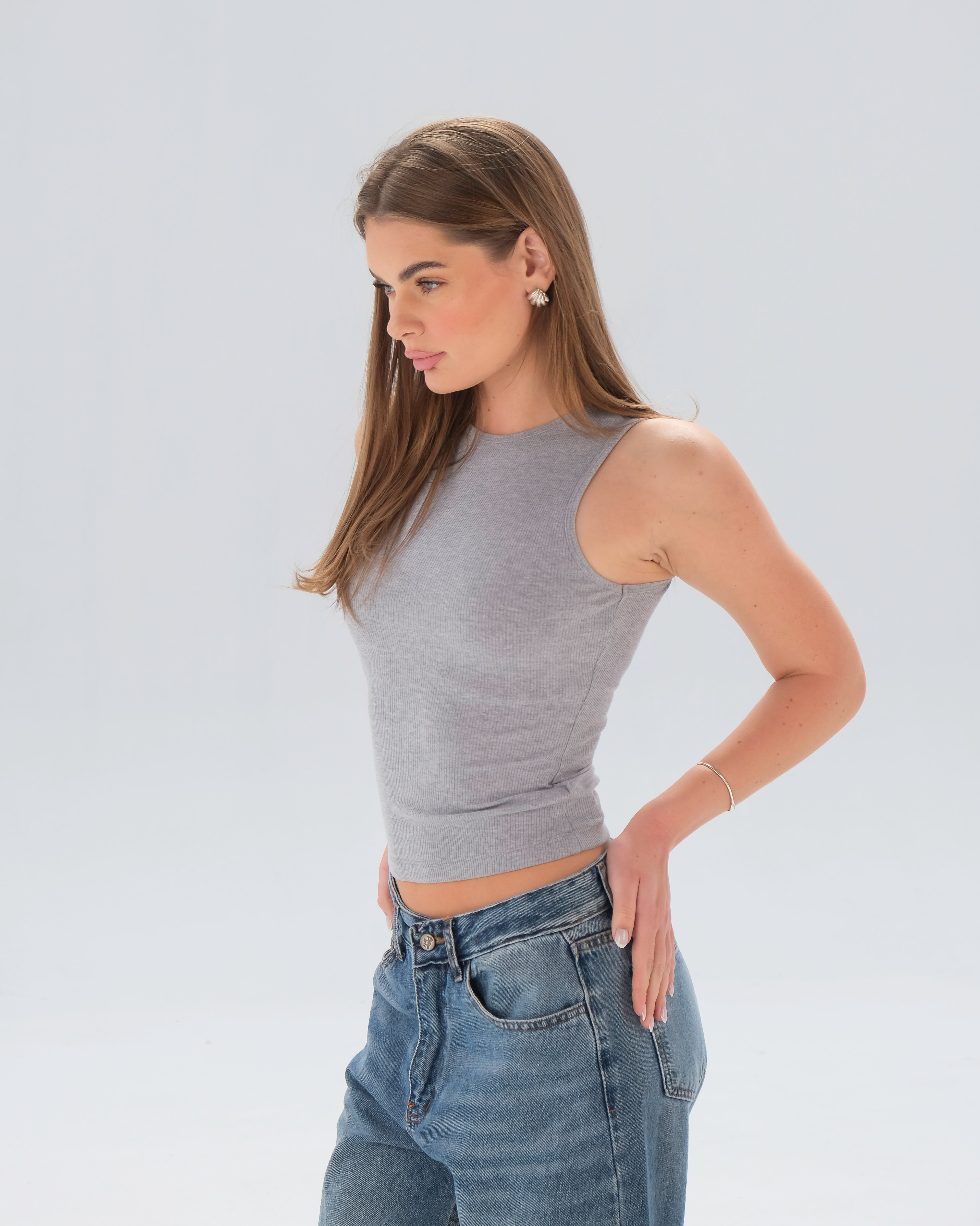 Ribbed Sleeveless Fitted Top