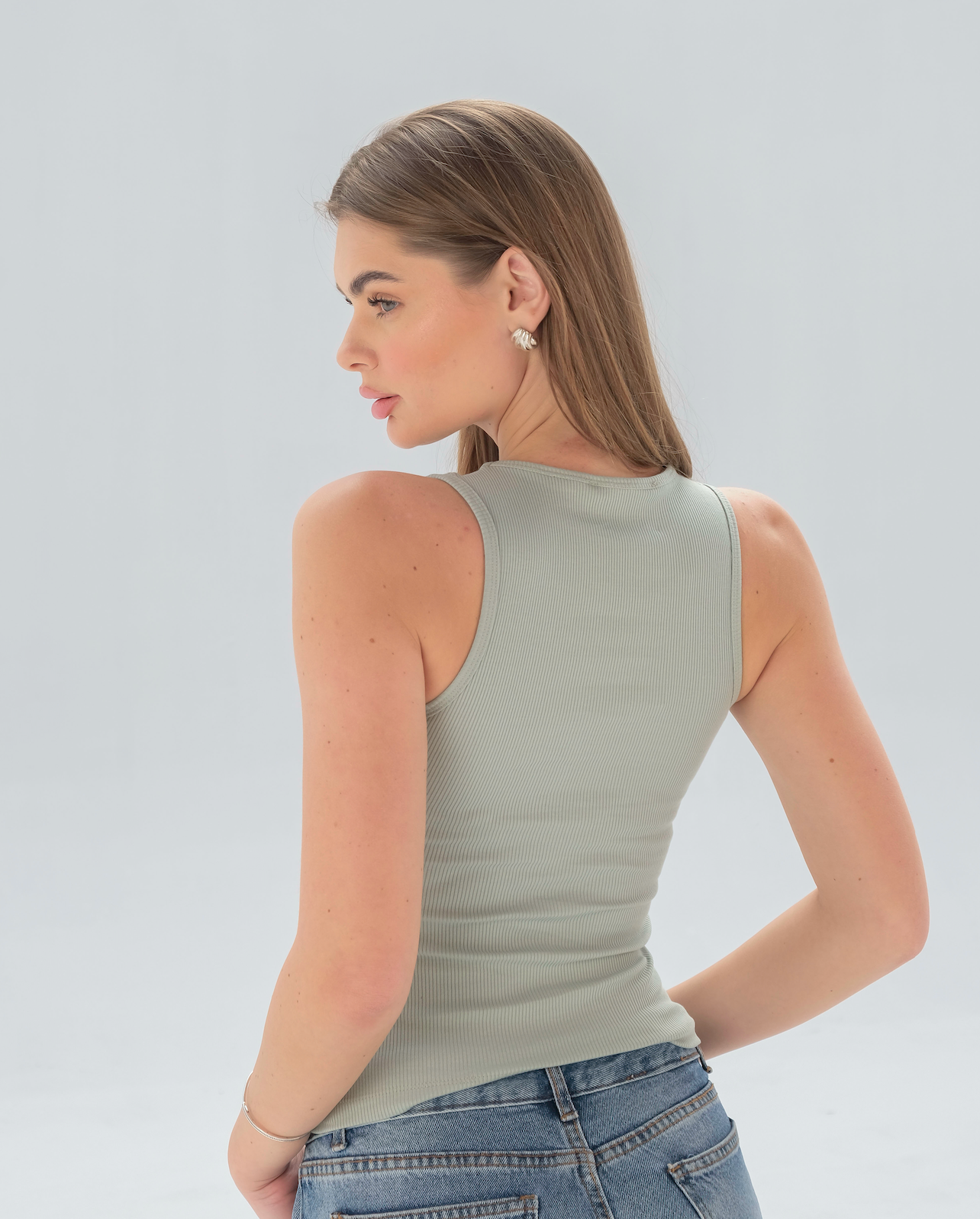 Ribbed Sleeveless Fitted Top