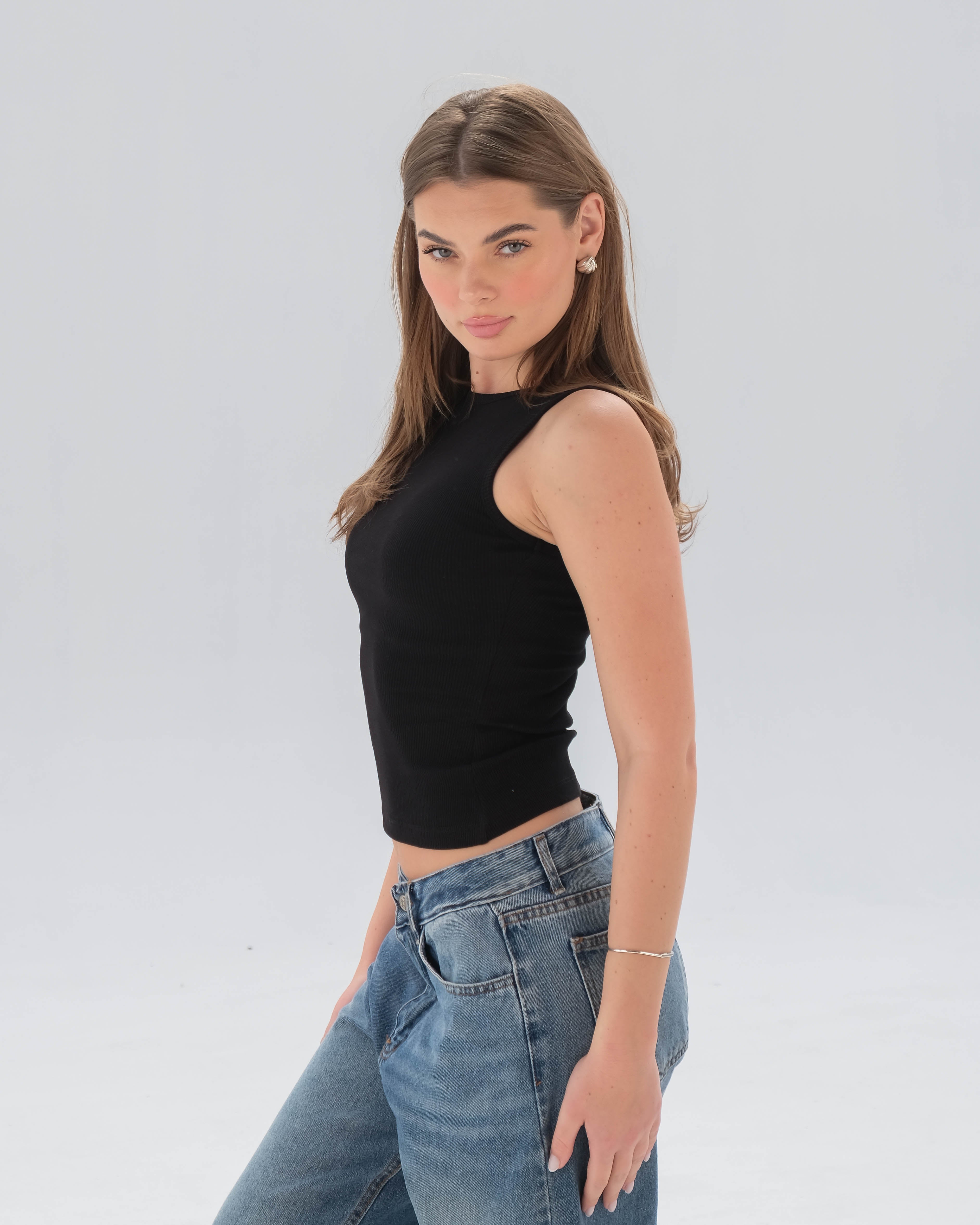 Ribbed Sleeveless Fitted Top